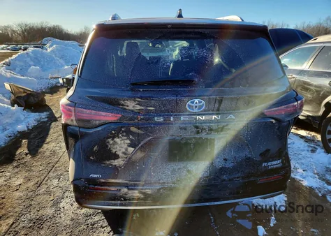 2023 Toyota Sienna Limited z USA, uszkodzony, nr VIN 5TDESKFC3PS098042